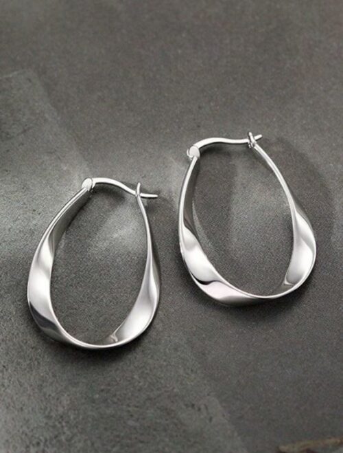 Moebus Loop Earring