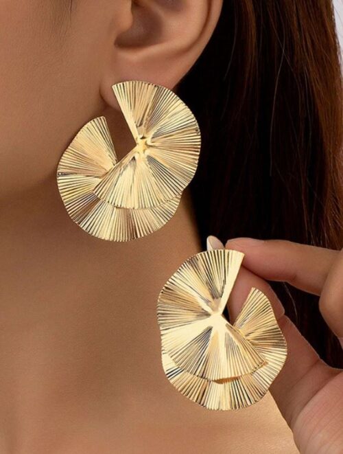 Geometry Fan-Shaped Gold Ear Studs